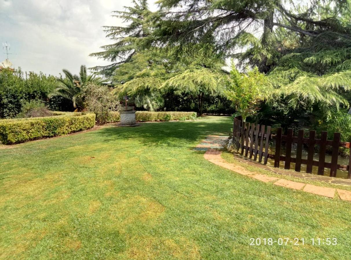Casadolcecasalatina Bed & Breakfast ภายนอก รูปภาพ