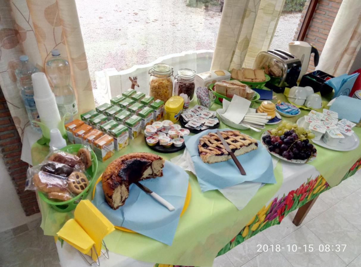 Casadolcecasalatina Bed & Breakfast ภายนอก รูปภาพ