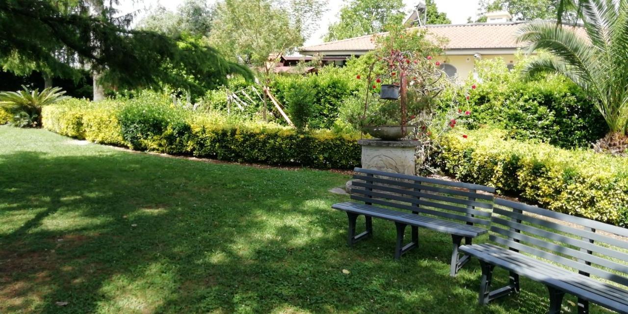 Casadolcecasalatina Bed & Breakfast ภายนอก รูปภาพ