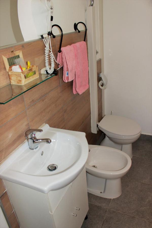 Casadolcecasalatina Bed & Breakfast ภายนอก รูปภาพ