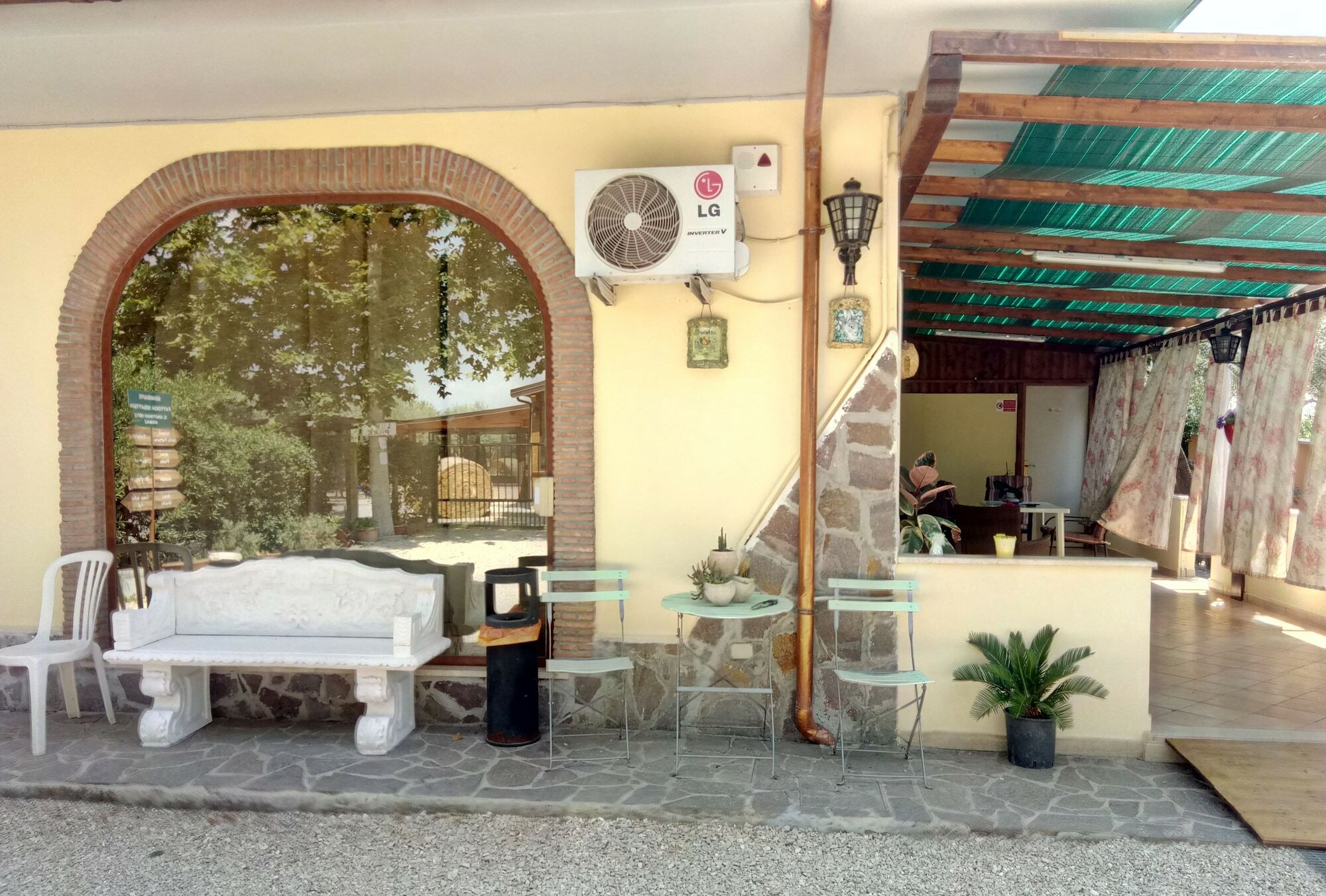 Casadolcecasalatina Bed & Breakfast ภายนอก รูปภาพ